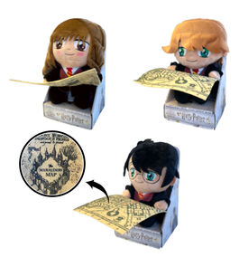 Harry Potter sitting with Map 3Mod ASST 25cm